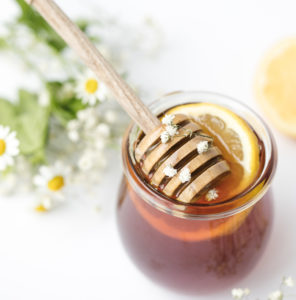 Honig und Wildpflanzen für die Gesundheit